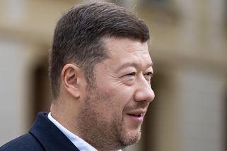 „Všichni jsme se zbláznili?“ Vystrčil burcuje proti Okamurovi v čele Sněmovny - Seznam Zprávy
